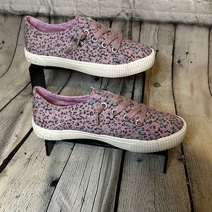 🌸NEW🌸 Blowfish Kids Canvas Sneakers